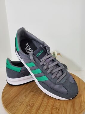 adidas Run 70s 2.0 Sneakers Grey Green Men's 10 NIB